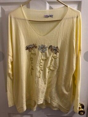 Park Moda Sz XL Yellow Embellished Floral V-Neck Top Made In Italy